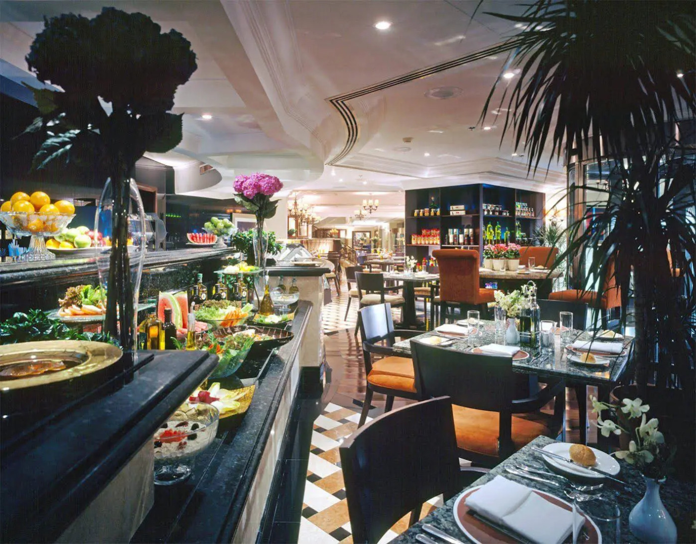 Отель Sheraton Khalidiya