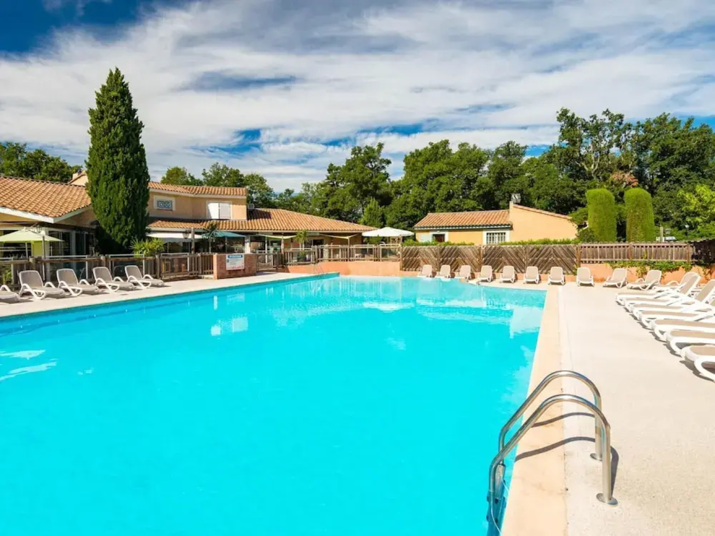 Maisonette in Gaujac Near Provencal Village