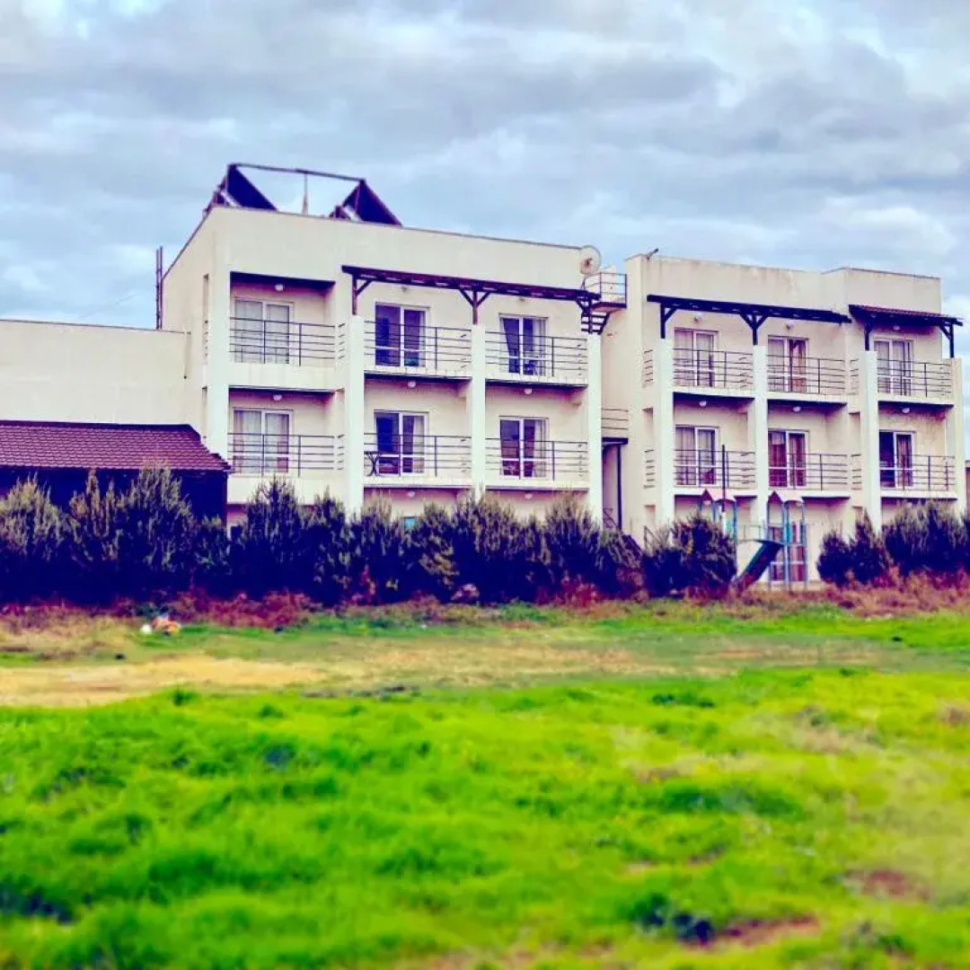 Pirat Hotel (Пират)