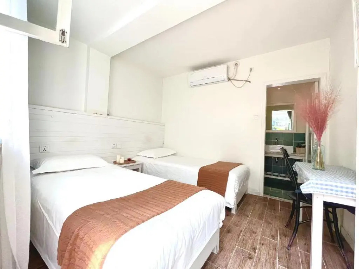 Peking Station Youth Hostel