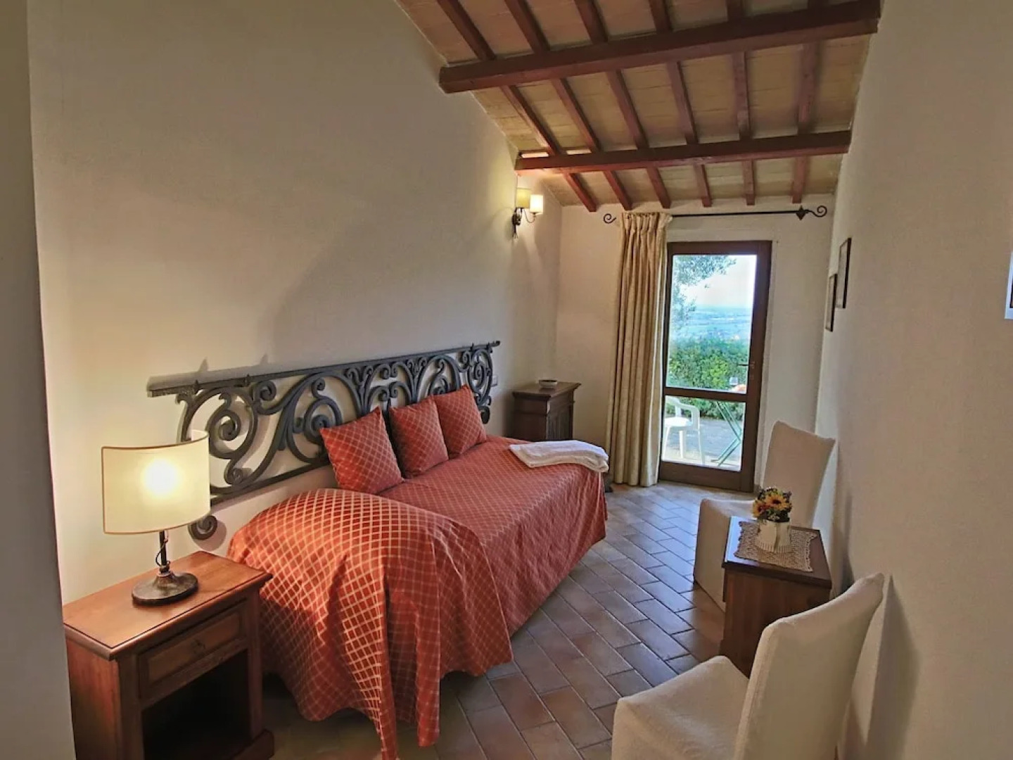 Charming Farmhouse in Trevi With Swimming Pool