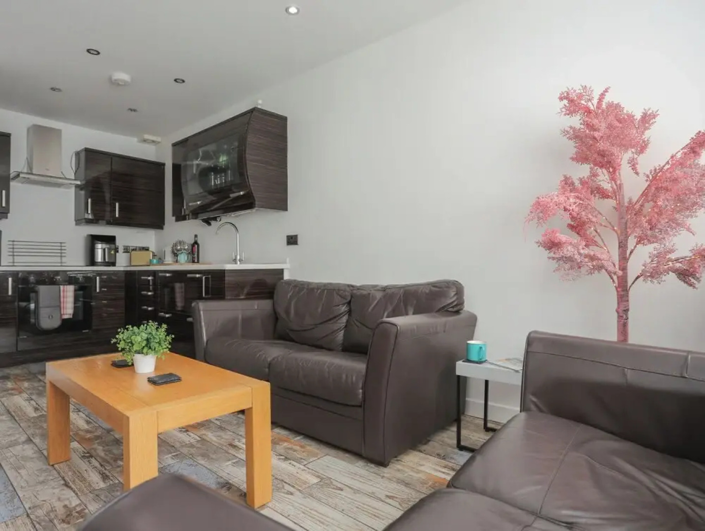 The Old Post Office 23 High Street