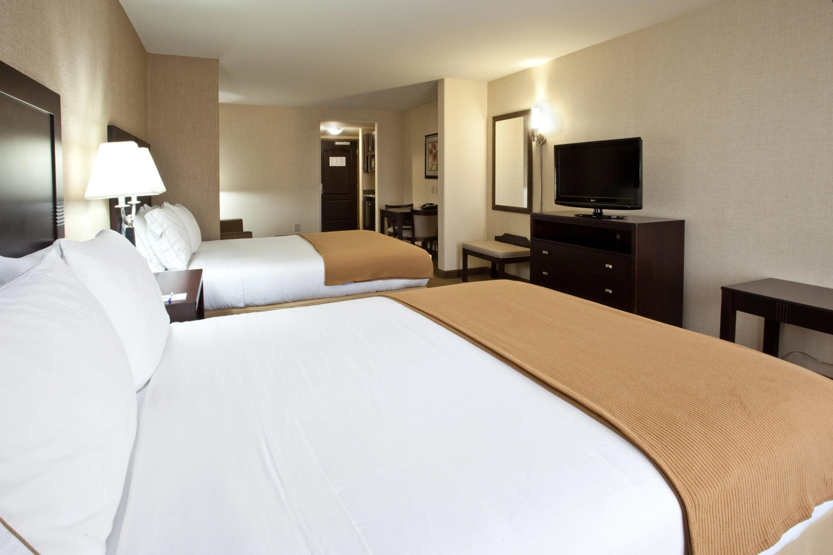 Holiday Inn Express Hotel & Suites Fresno South by IHG