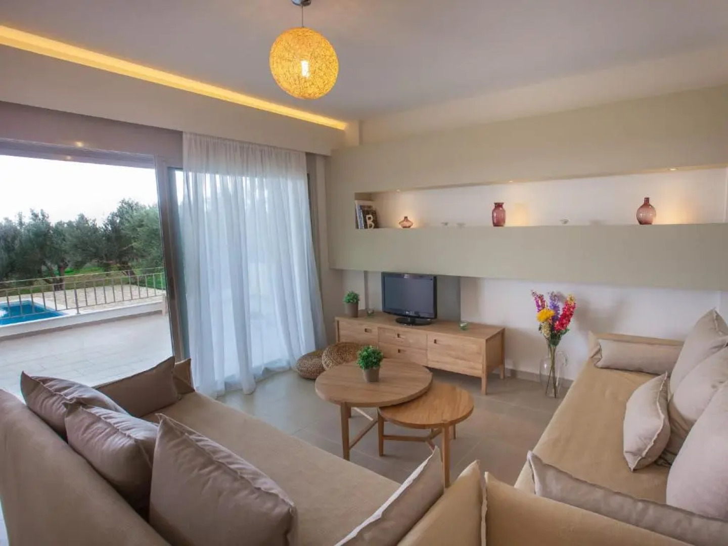 Abelia Luxurious Villas