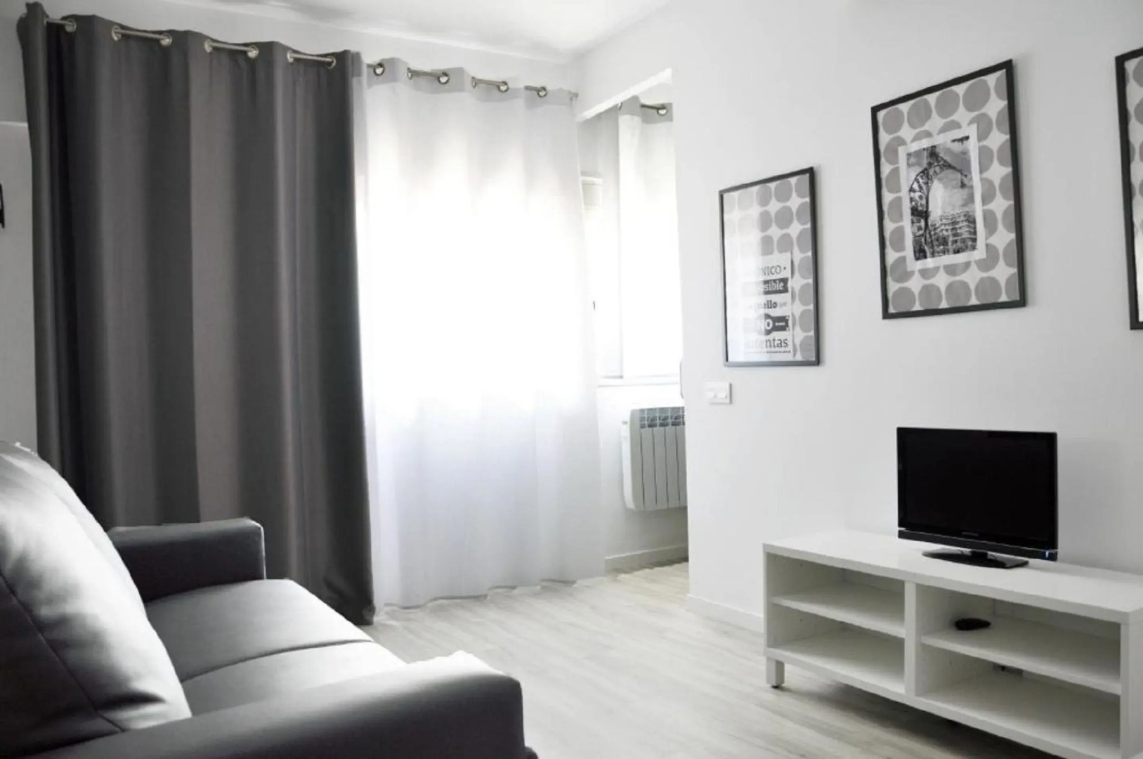 Residencia Universitaria Resa La Ciutadella -Campus Accomodation