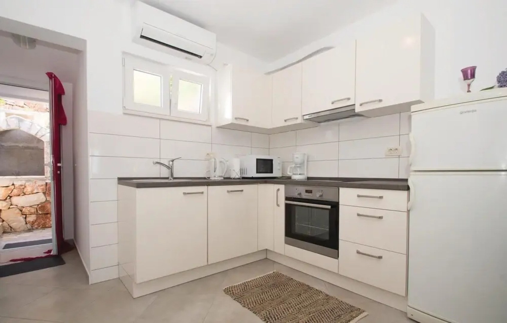 Amazing Home in Dingac-potocine With Wifi and 2 Bedrooms