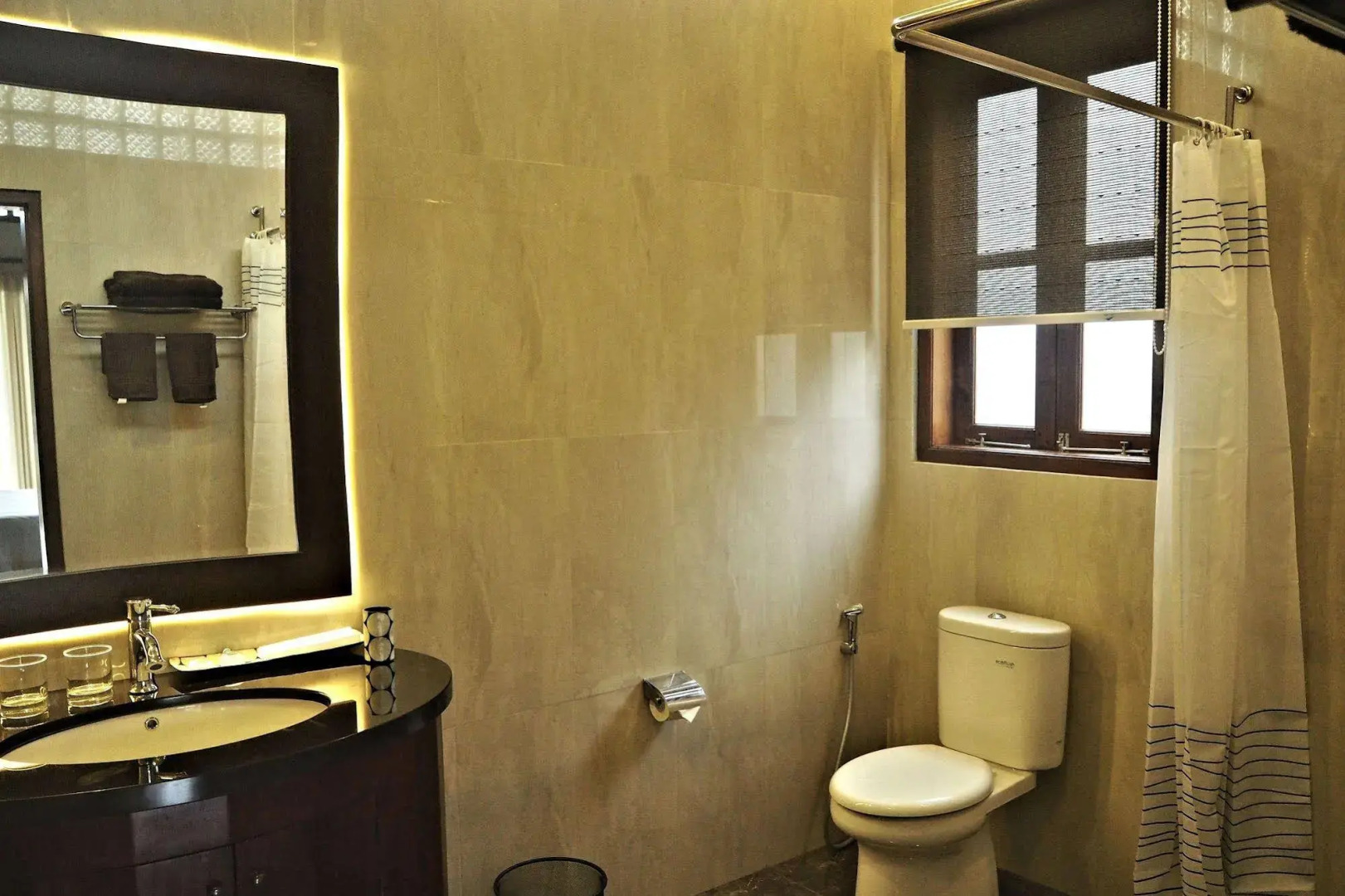 The Gecho Inn Country