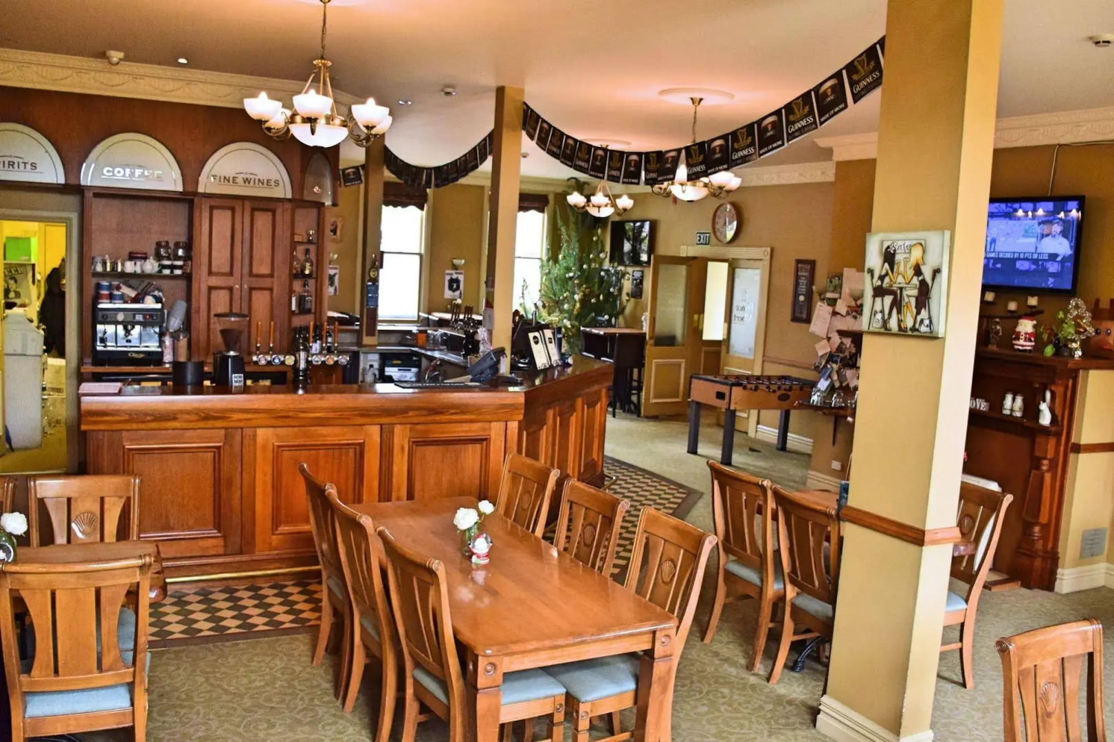 The Prince Albert Backpackers & Bar