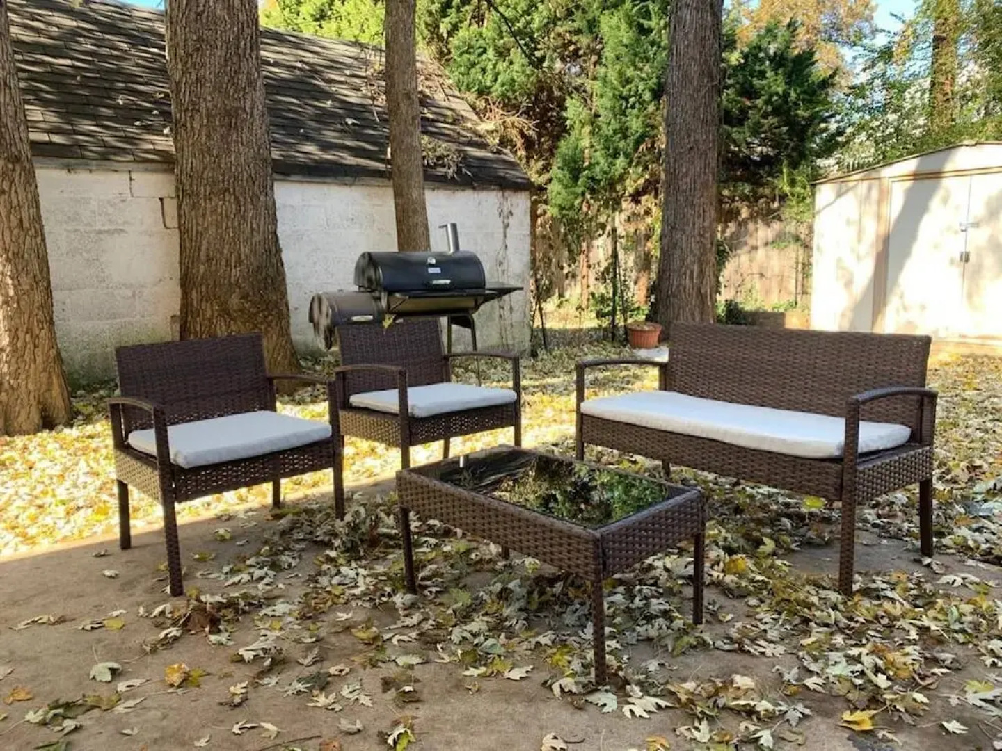 Gorgeous House with Pool Table 1 block to metro