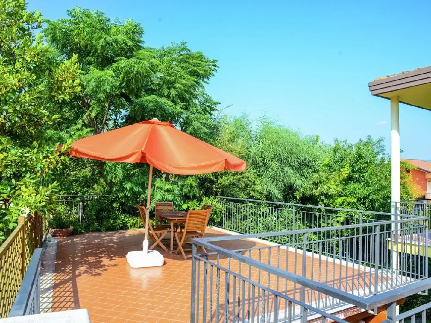 Comfortable Holiday Home in Torrecuso Italy With Pool