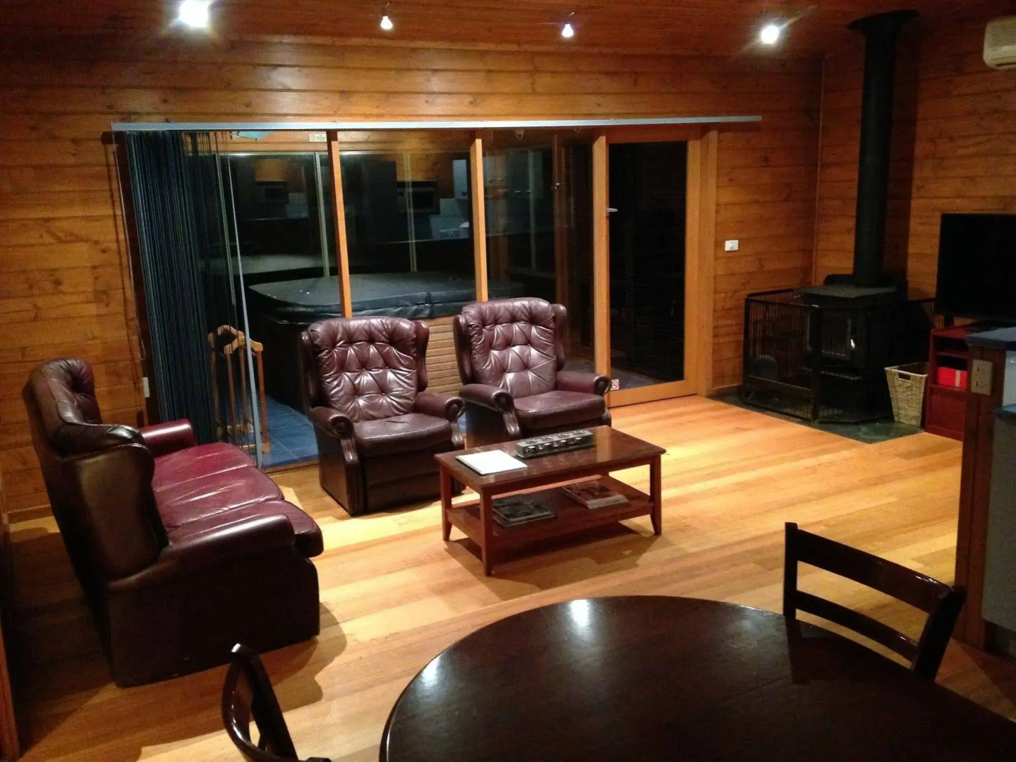 Southern Anchorage Retreat