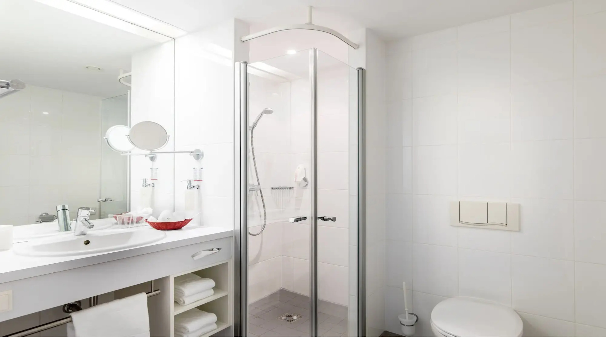 Thermenhotel All In Red