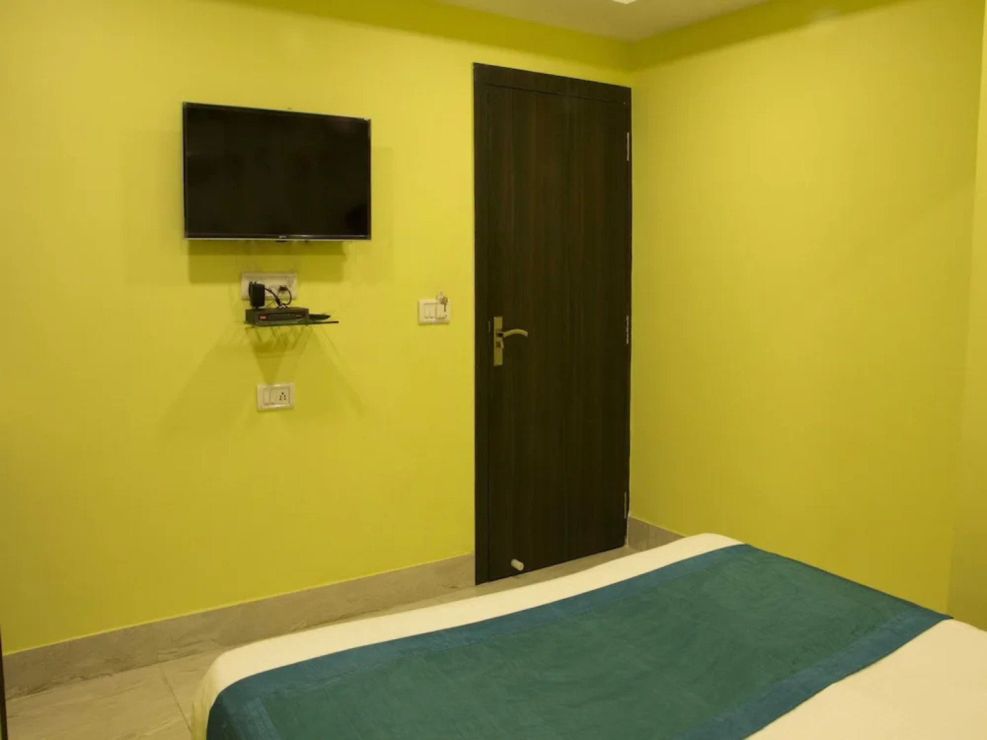 OYO Flagship 4989 The Welcomme Inn