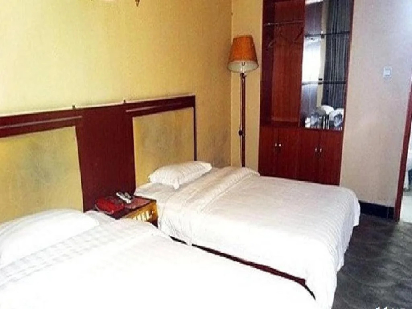 Luo Chuan Guo Hao Business Inn