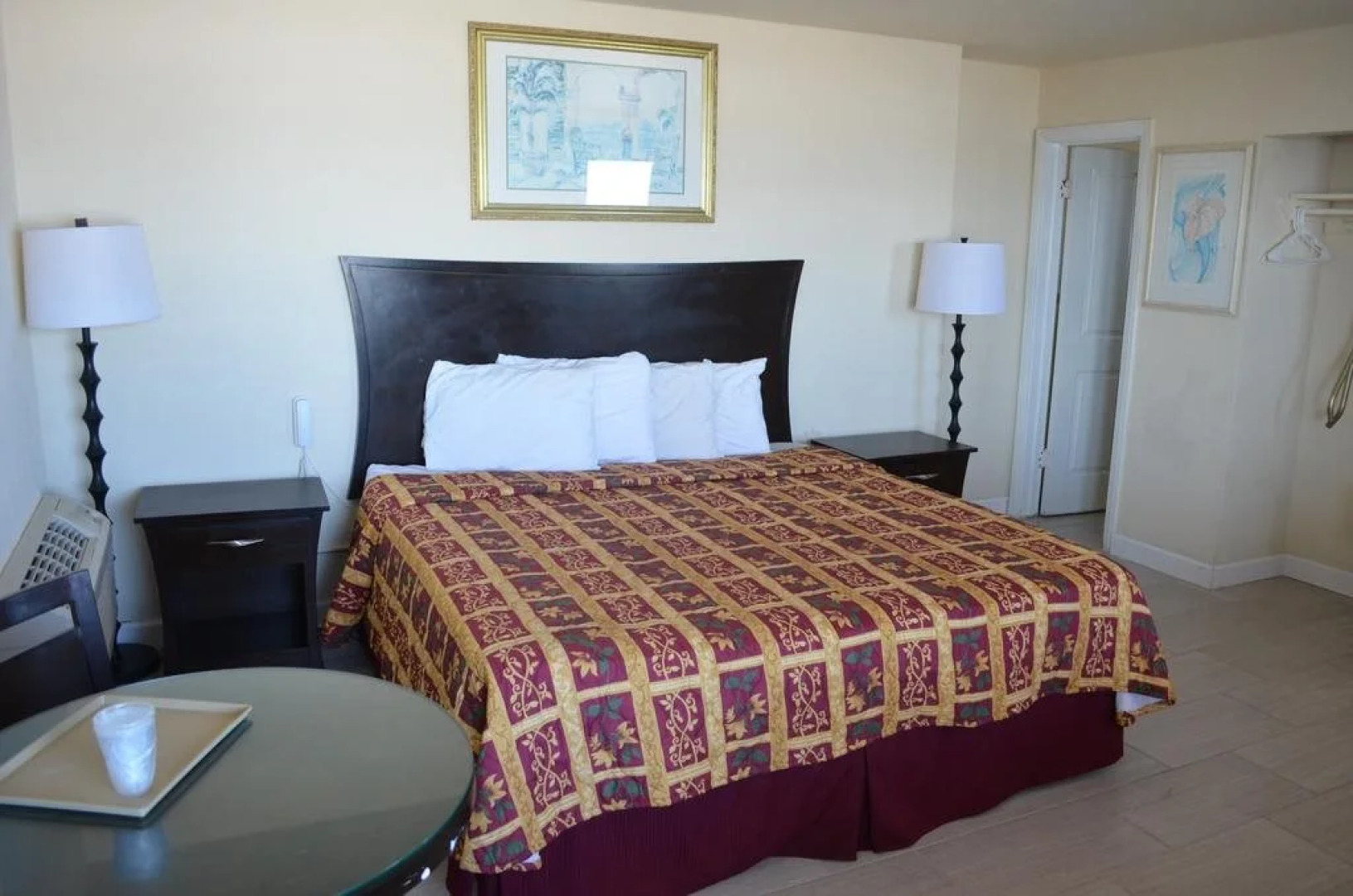 Sunrise Inn On The Beach