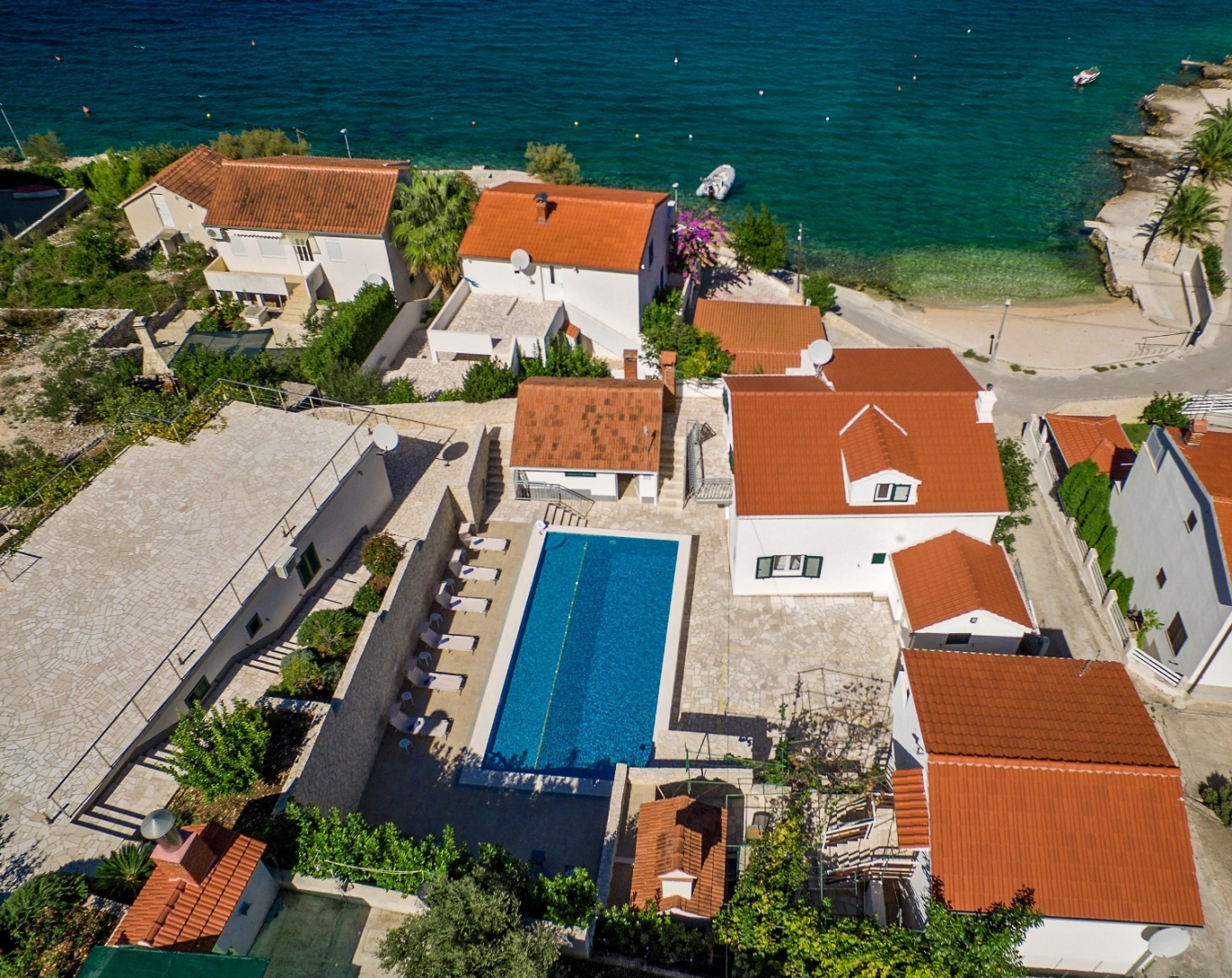 Apartment Modri Dragulj - with pool : A3 Razanj, Riviera Sibenik