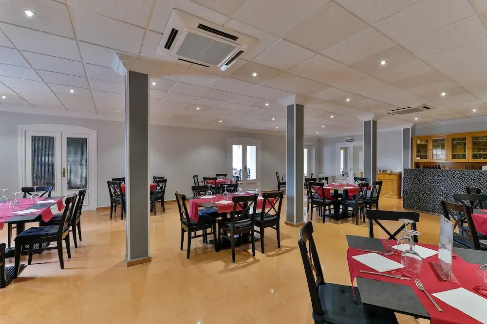 OYO Hostal El Pilar