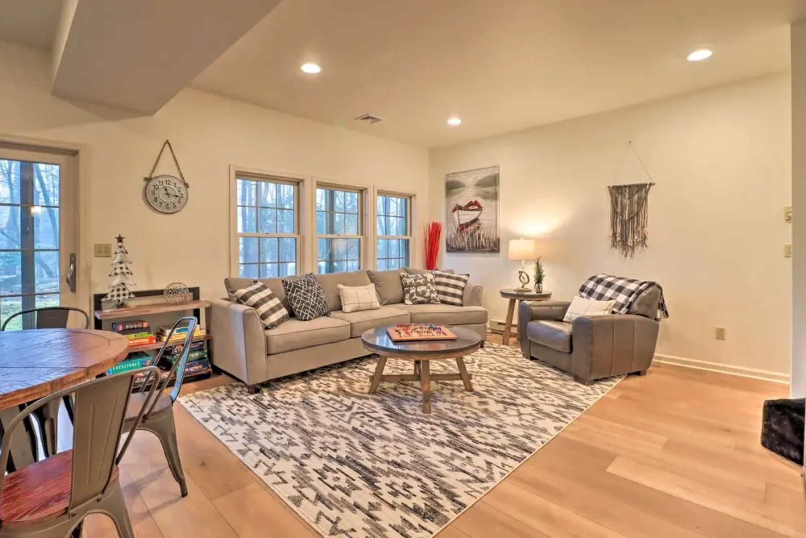 Poconos Townhome - Walk to Big Boulder Lake!