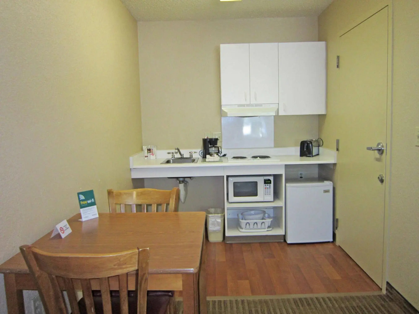 HomeTowne Studios Tacoma - Puyallup