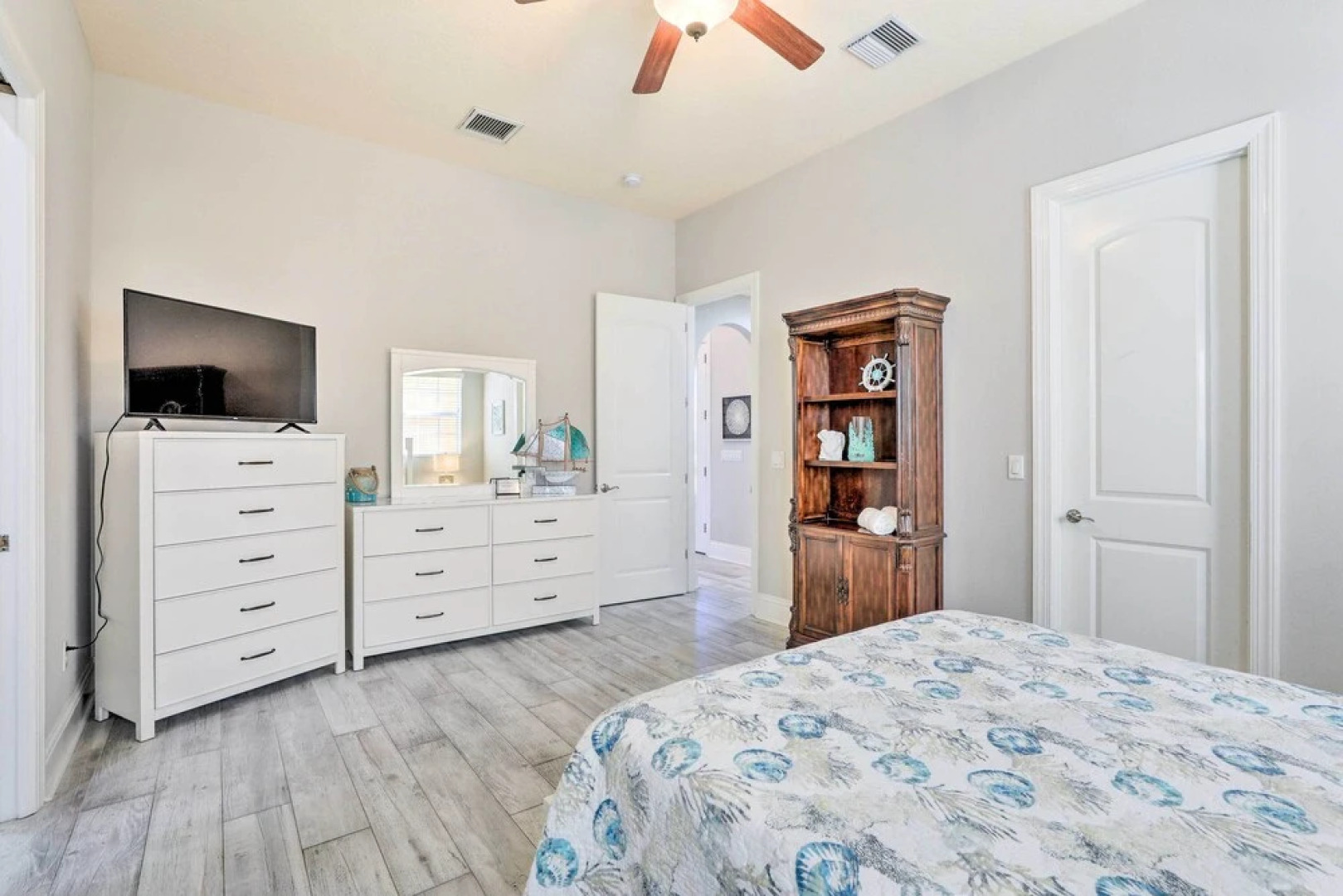 Apollo Beach House w/ Private Pool + Hot Tub