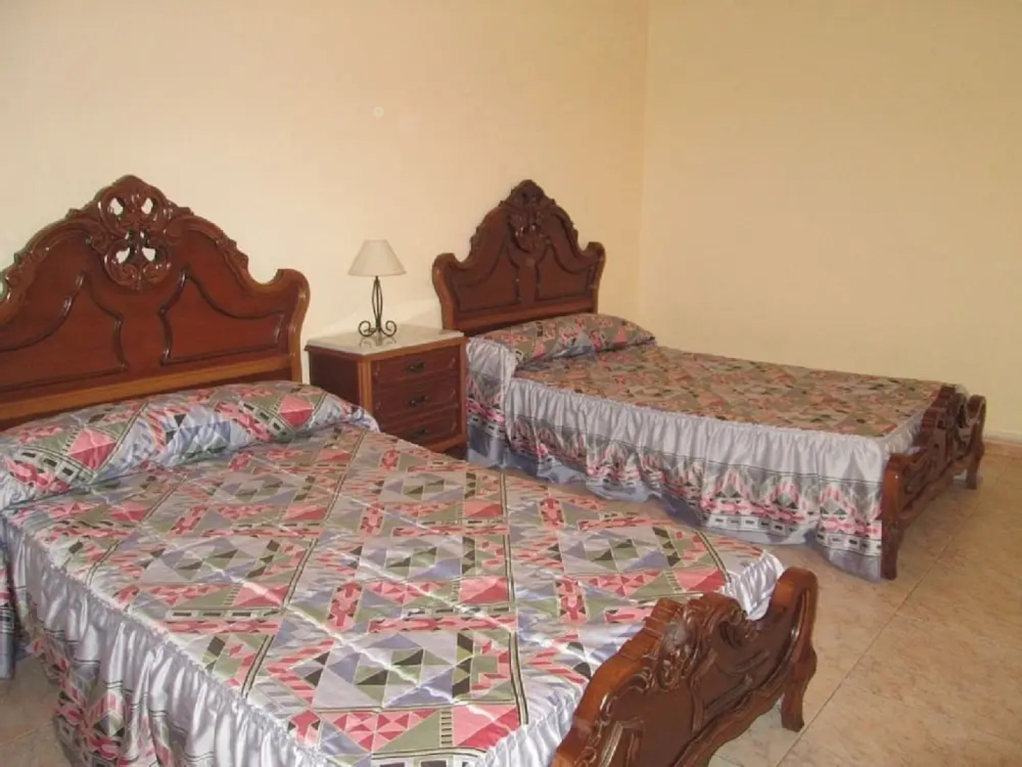 Galicia 100423 3 Bedroom Apartment by Mo Rentals