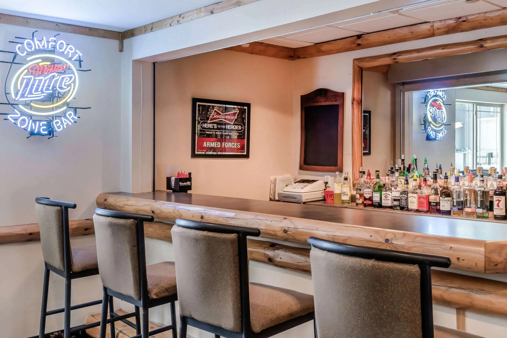 Rodeway Inn & Suites Tomahawk