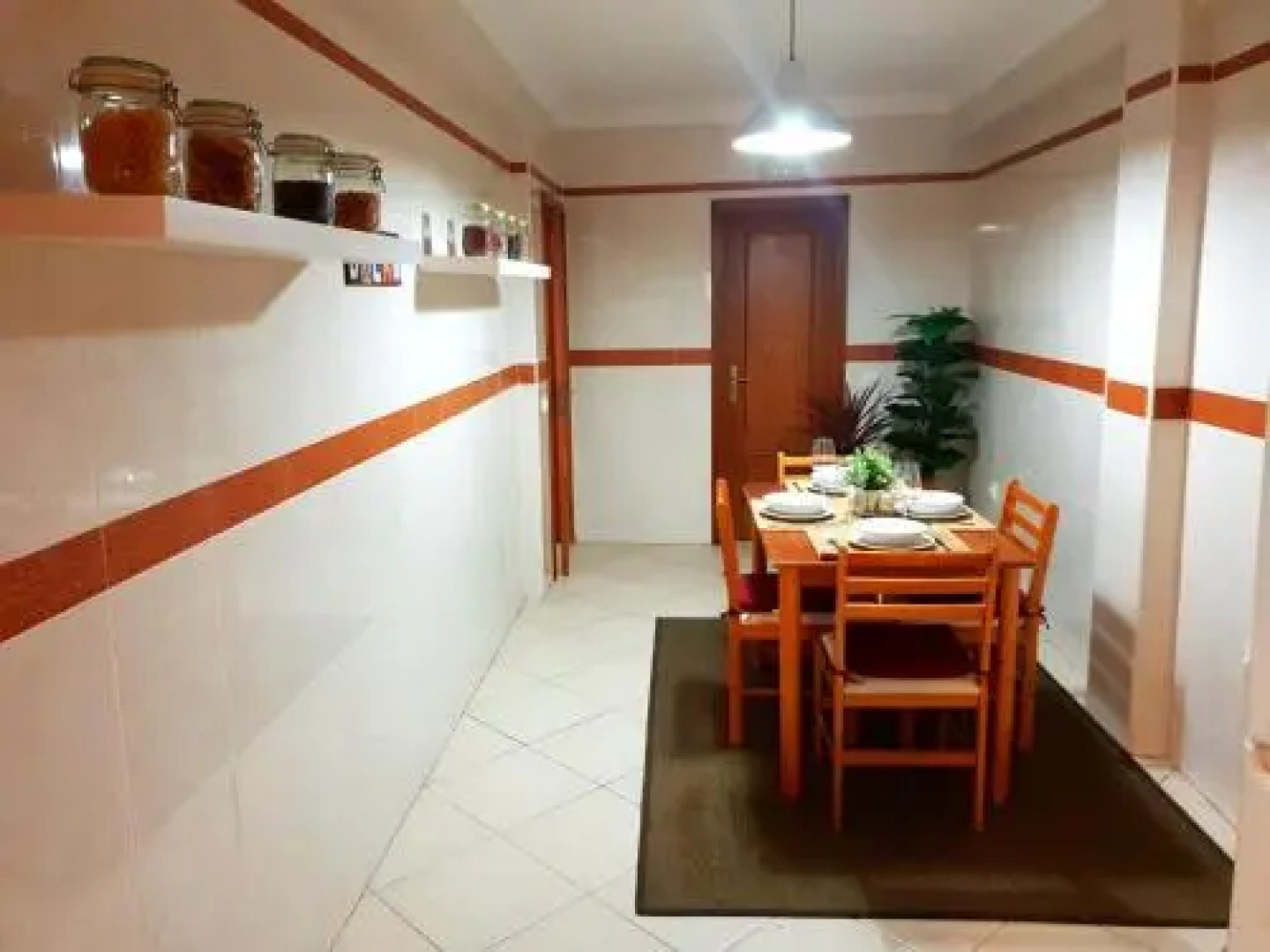 DOWNTOWN-Guest House