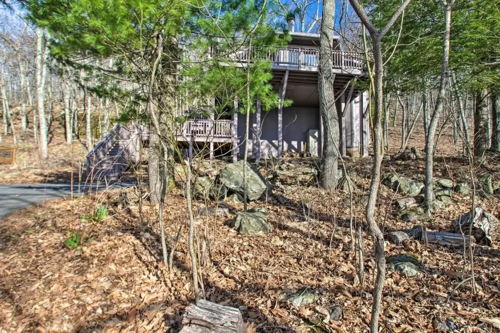 Rustic Getaway With Fireplace - Walk to Slopes!