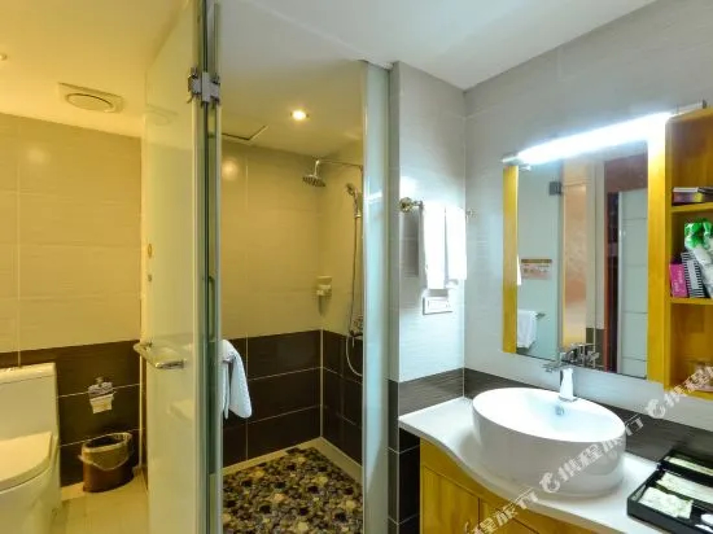 Hua'erdun Business Hotel