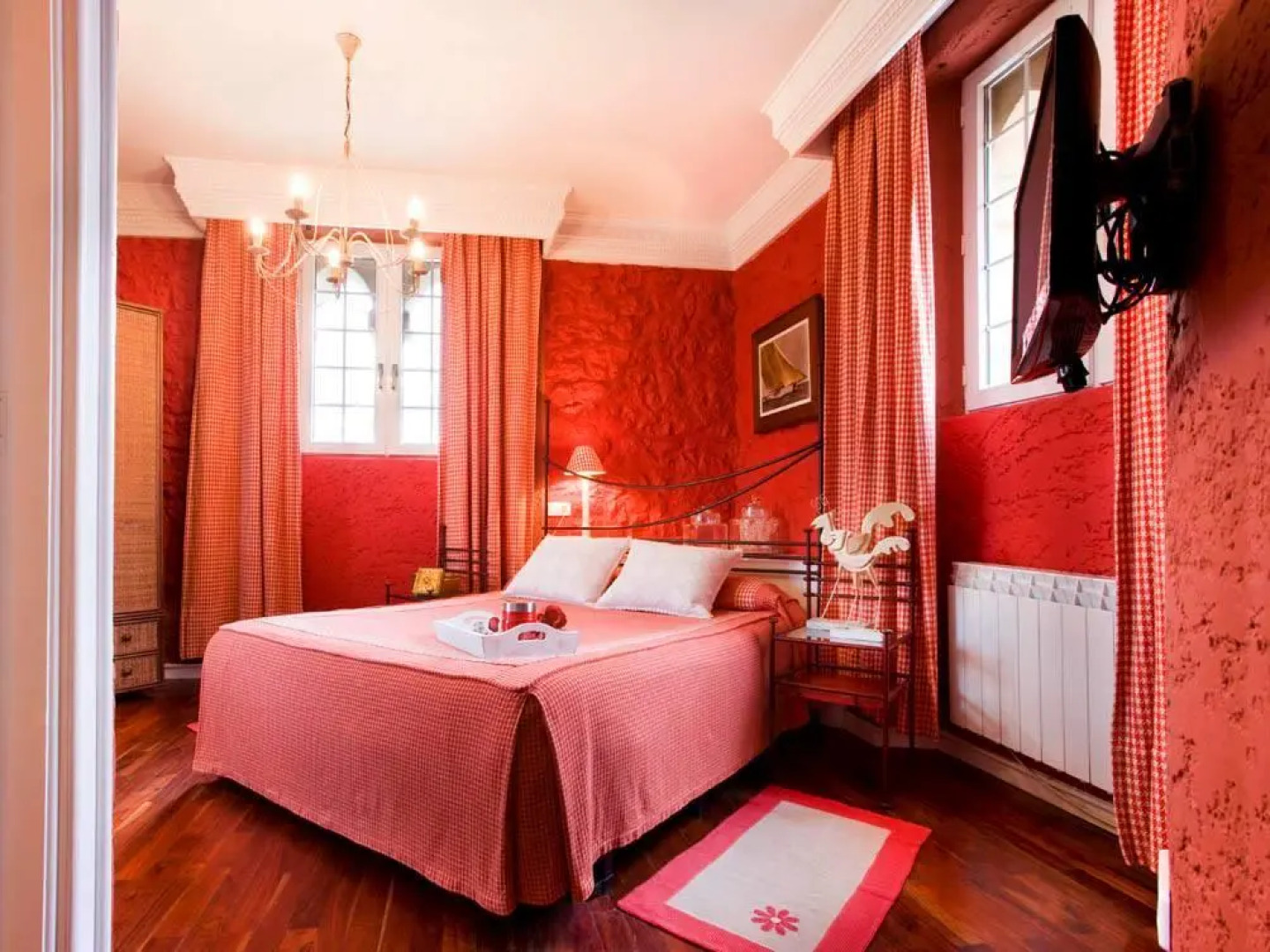 Отель El Castillo de los Locos