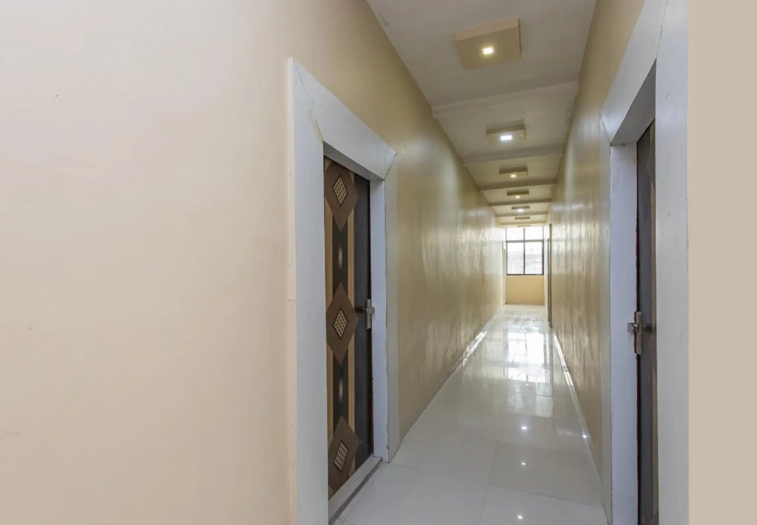 OYO 16121 Hotel Antilia