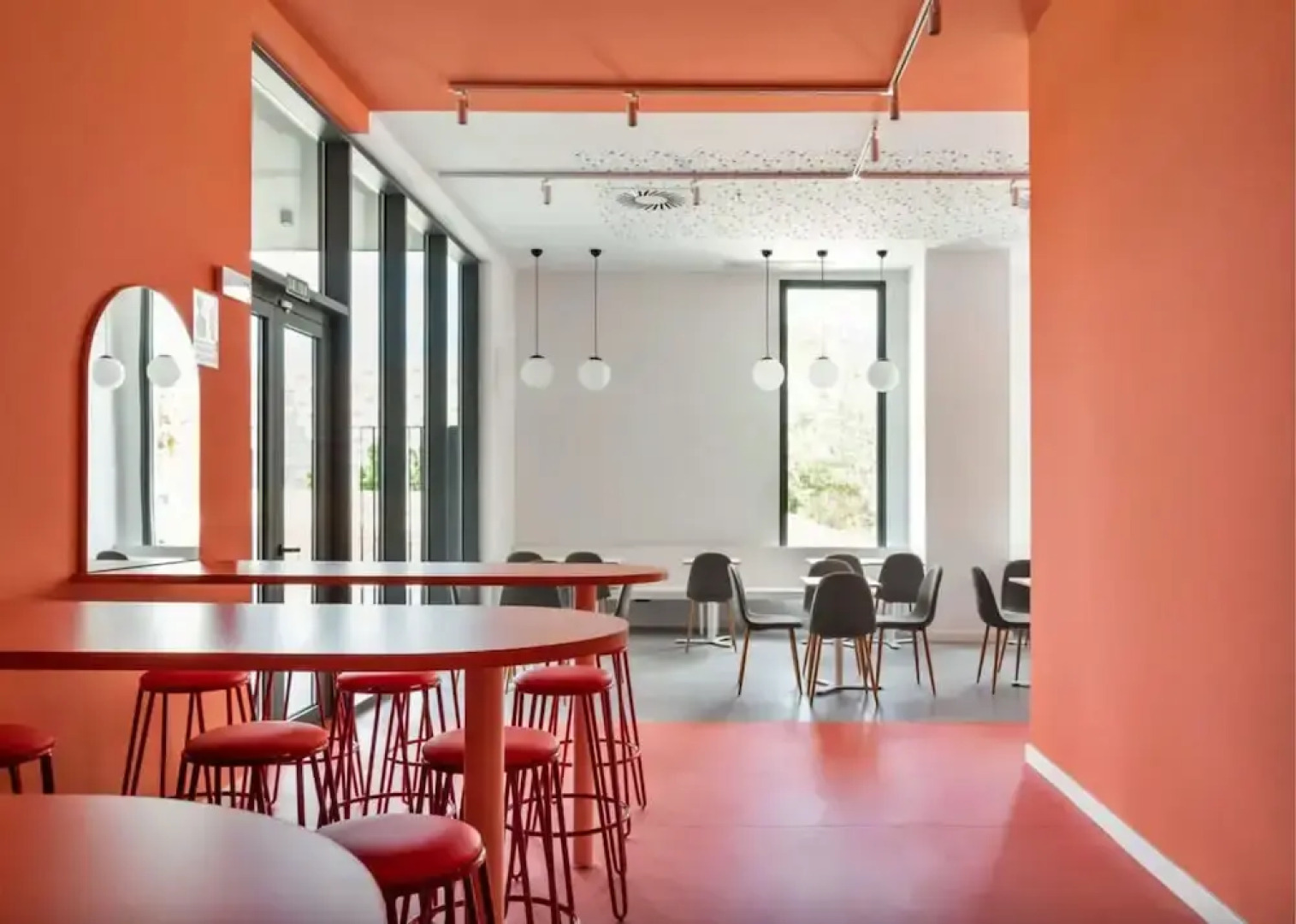 Estudios y Habitaciones Modernas en PAMPLONA, SK