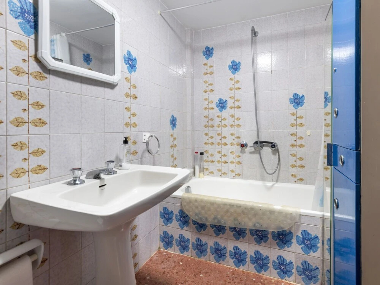 Simplistic Holiday Home in Huelva With Balcony