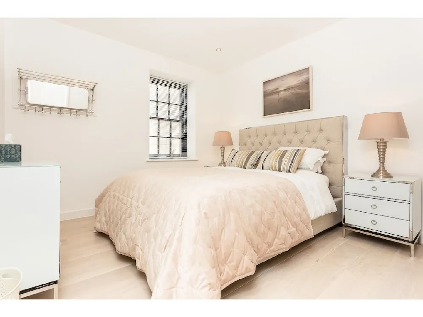 New High Spec 2bed Townhouse in Bath N.4