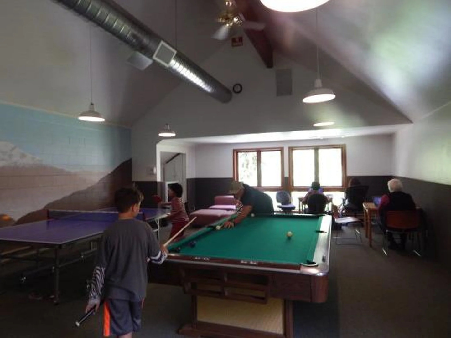 85SW Deluxe Family Condo w/ Balcony