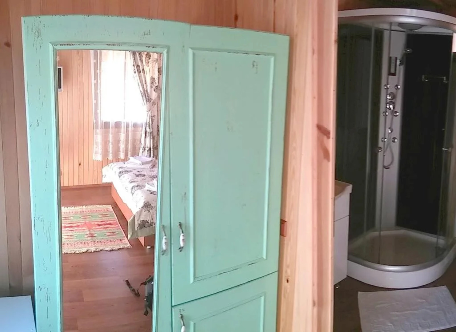 Azra's Bungalow Houses