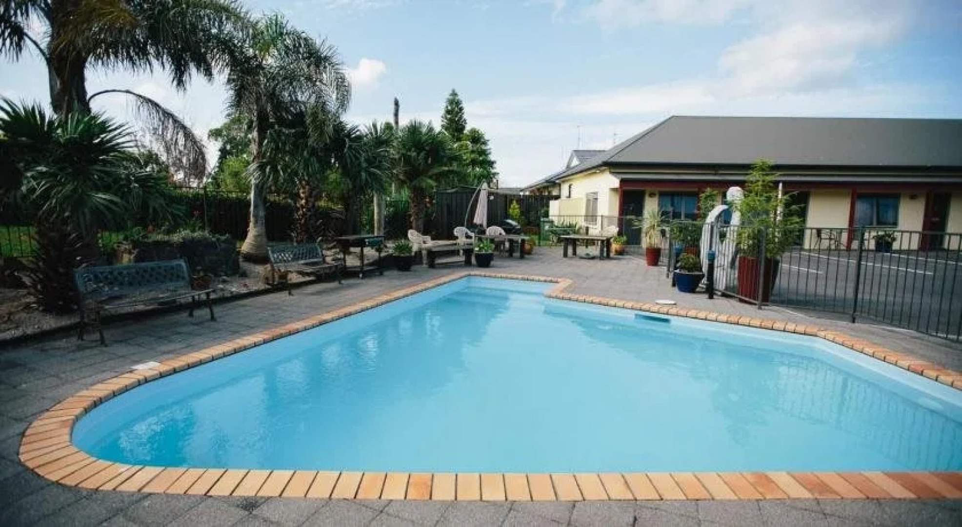 ASURE Kaimai View Motel