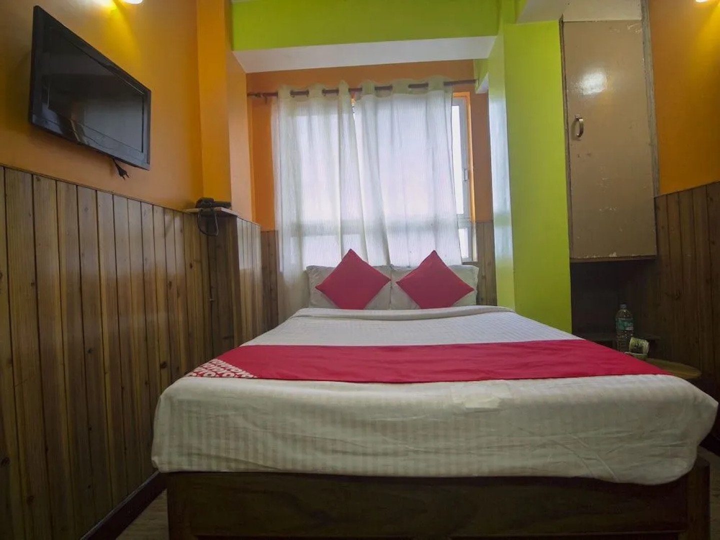 OYO 18904 Atithi Guest House