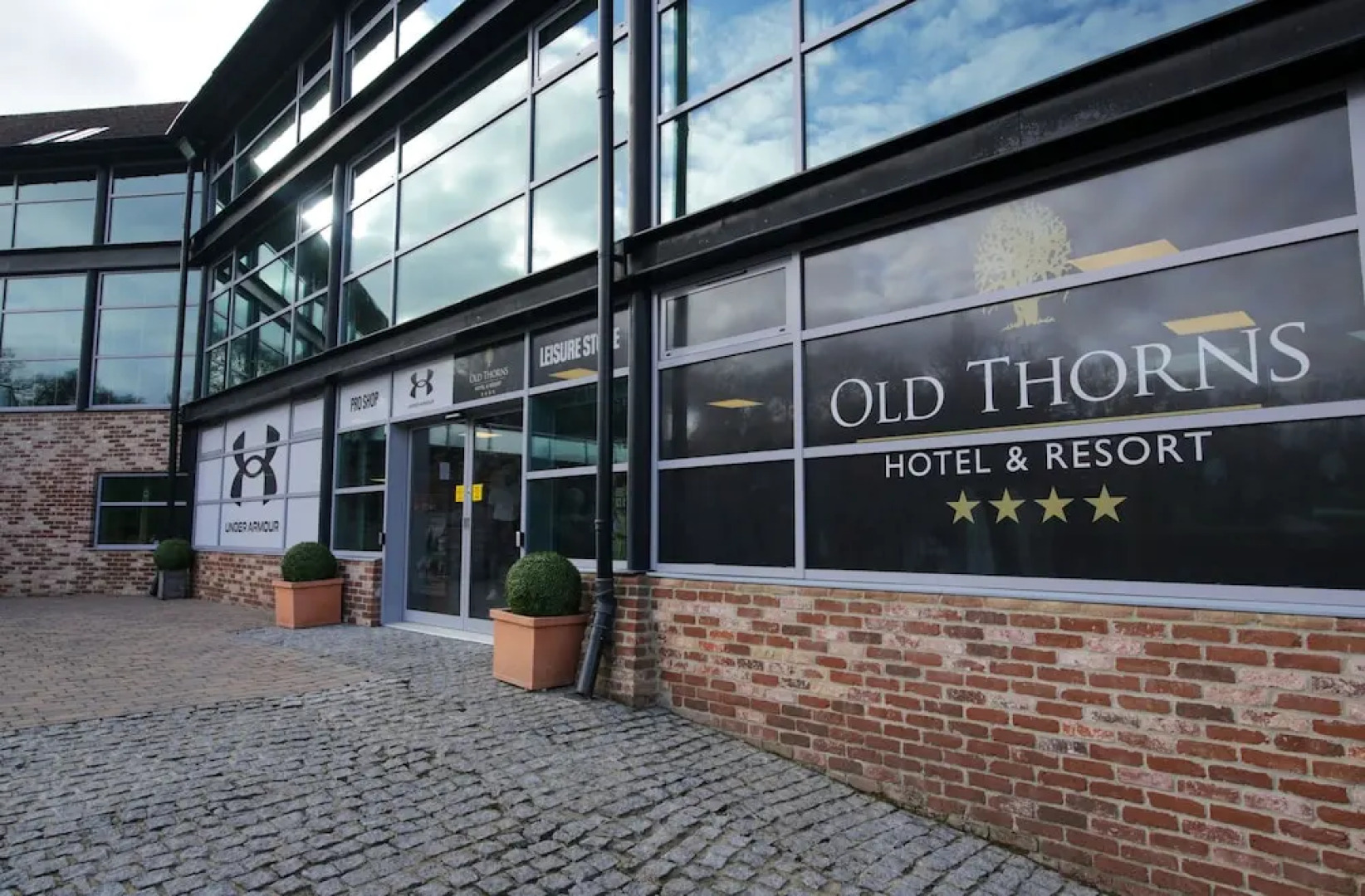 Old Thorns Hotel & Resort