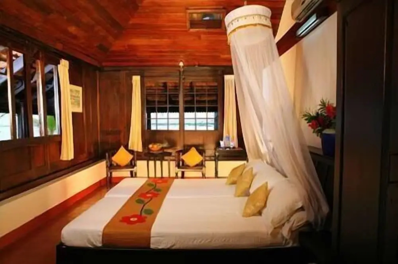 Kayaloram Heritage Lake Resort