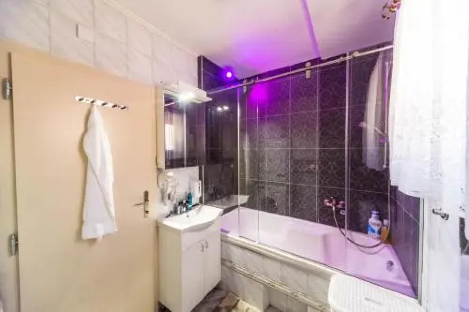 Talismano Restaurant & Apartments