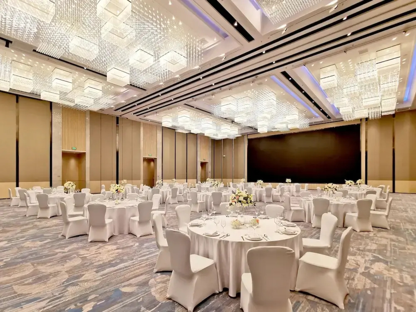 Courtyard by Marriott Qinhuangdao