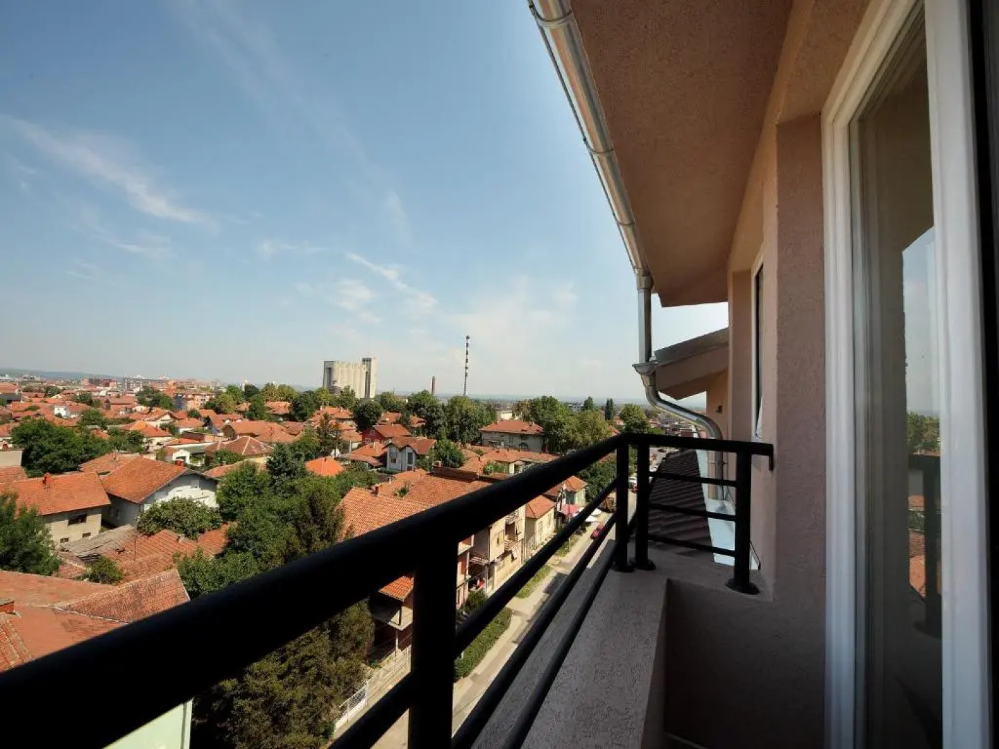 Agent Lux Apartments