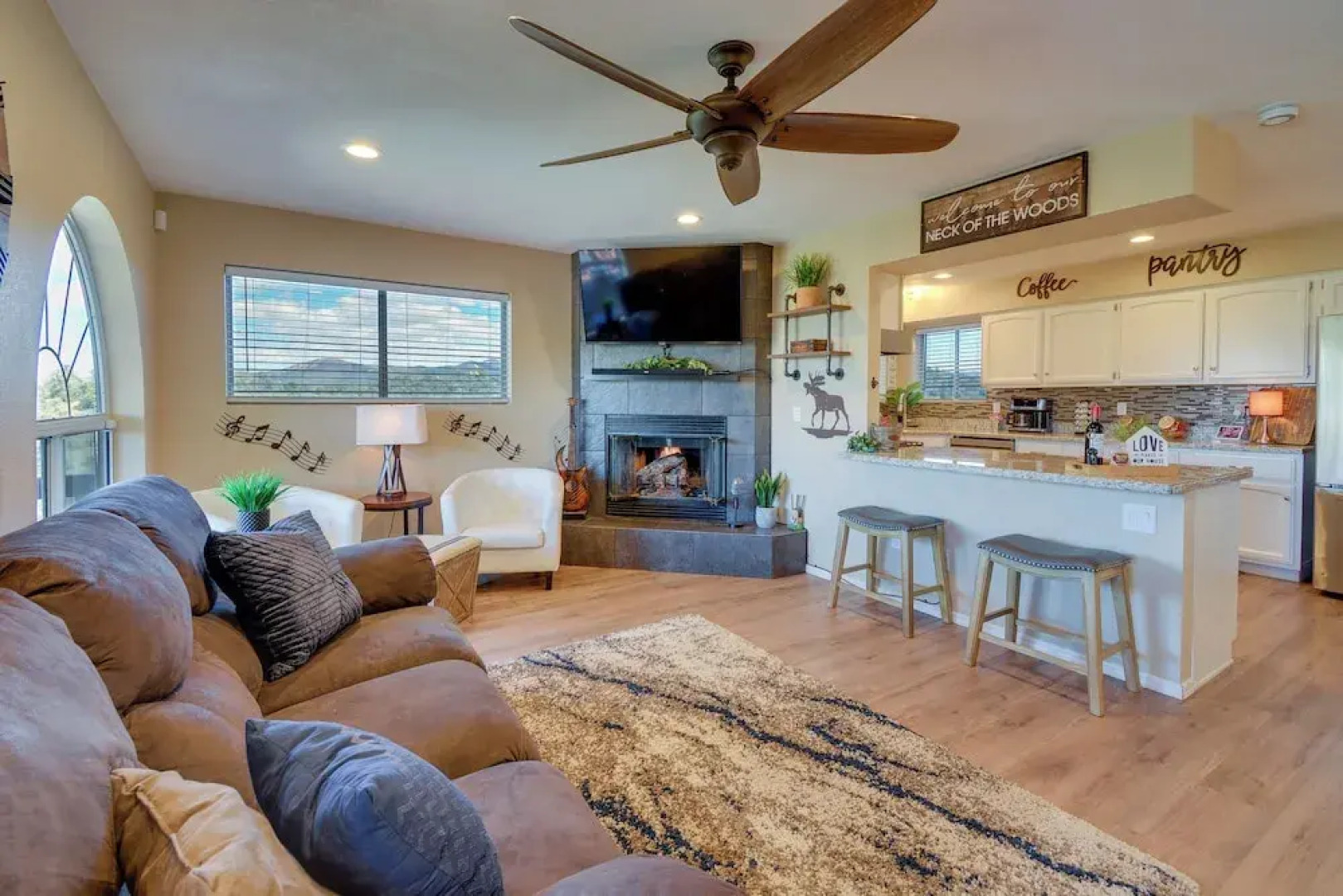 5 Mi to Dtwn Prescott: Home w/ Deck & Mtn Views