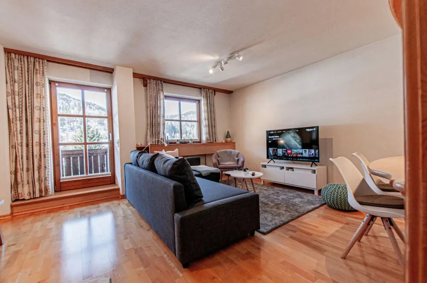 Ruhige Alpine Suite im Zentrum by Stayfritz