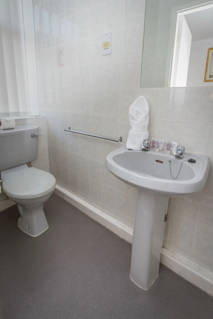 The Sandringham Court Hotel and Apartment