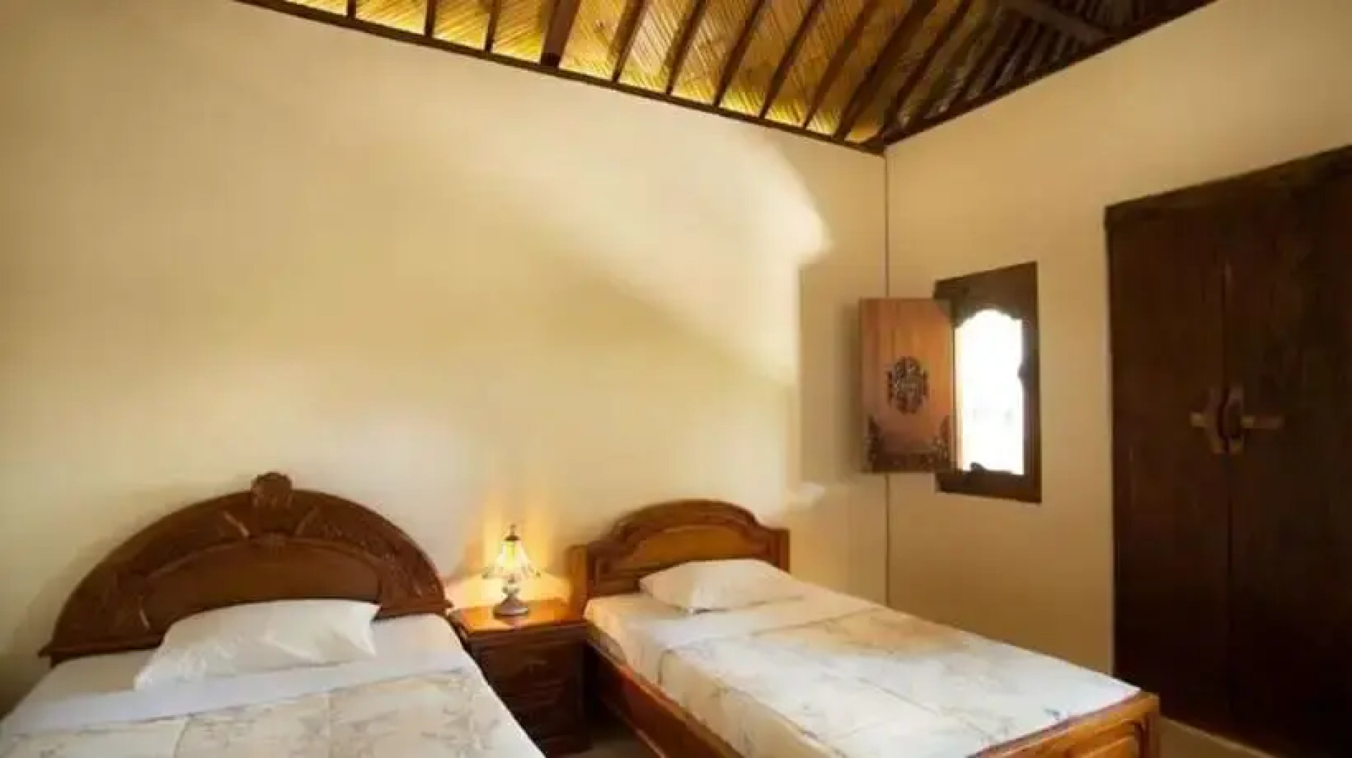 Segara Bukit Seaside Cottages