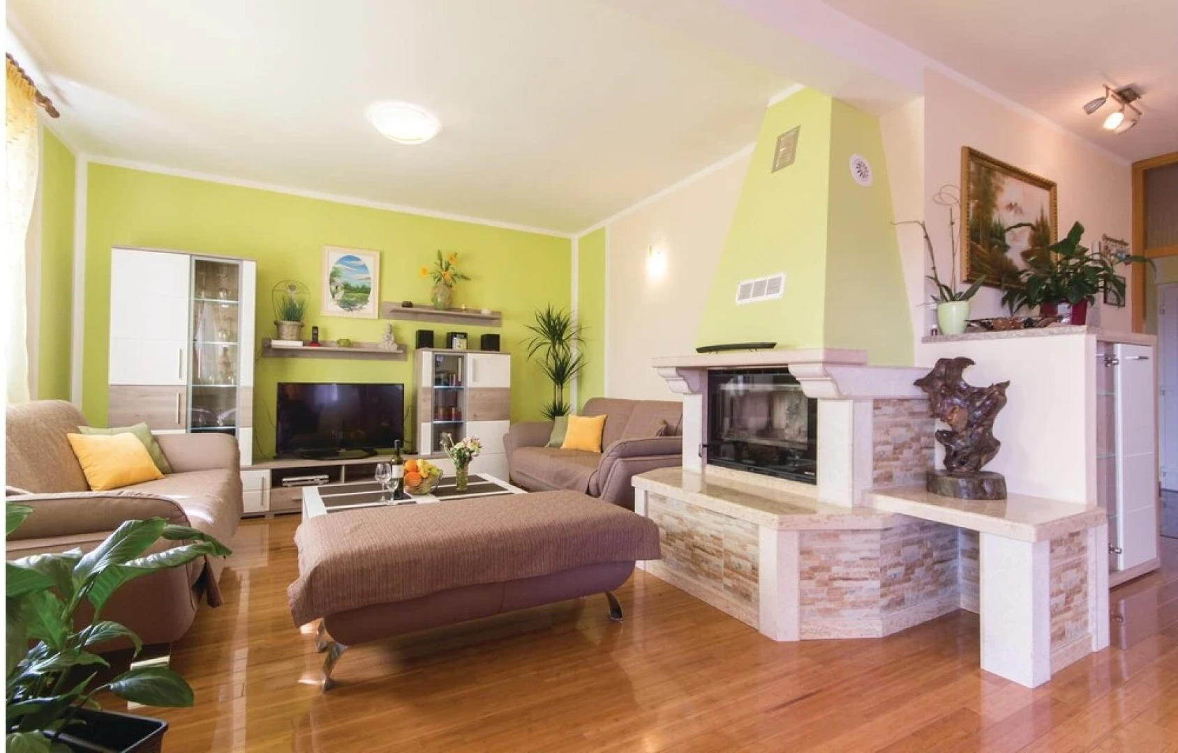 Amazing Home in Marcana With Wifi and 6 Bedrooms