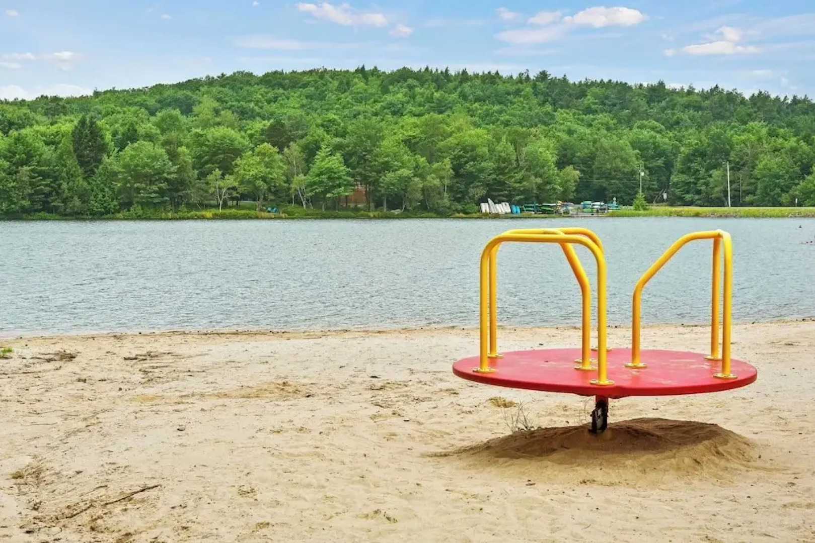 Maple Oasis by Avantstay Newly Built w/ Hot Tub, Game Room & Fire Pit