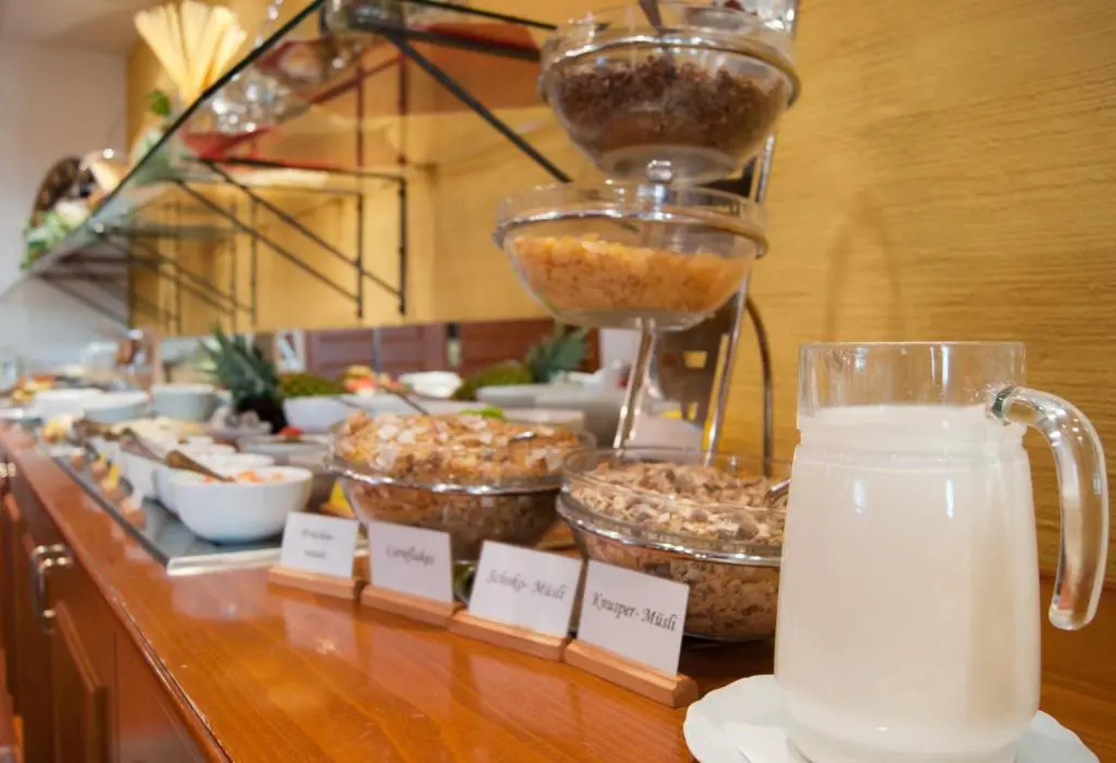 Panorama Berghotel Wettiner Höhe